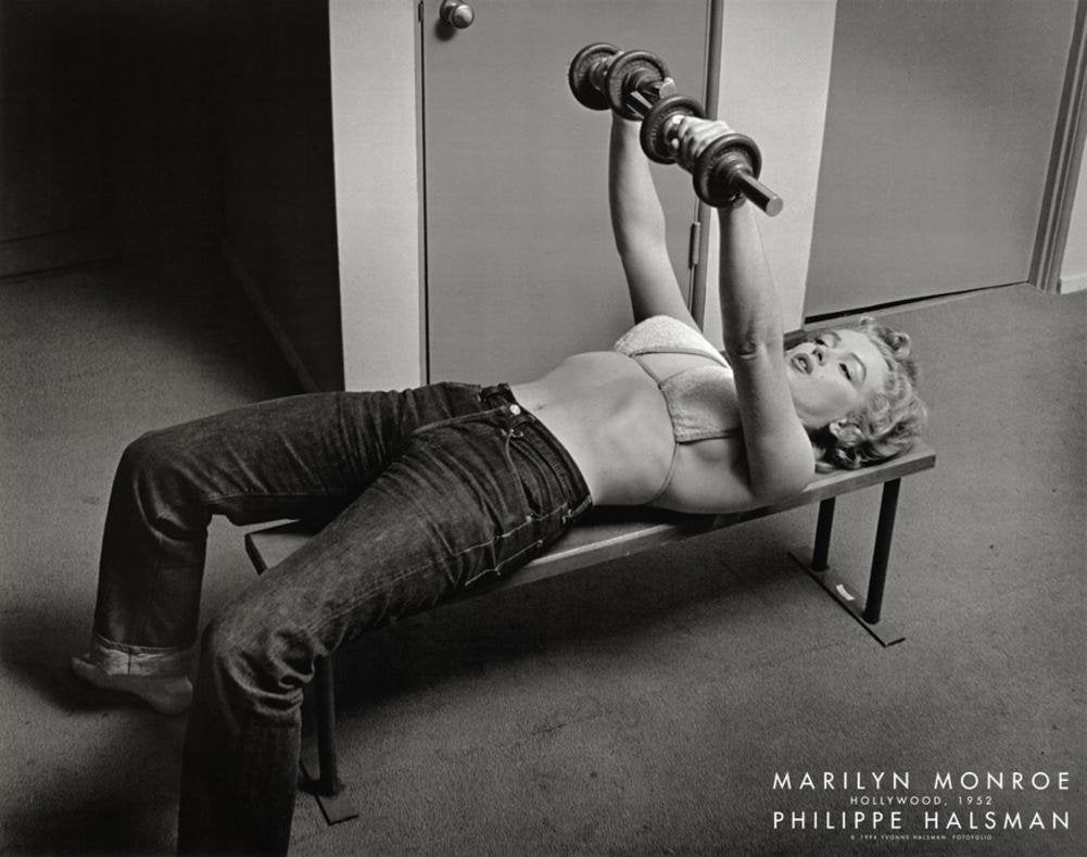 Poster Revolution Marilyn Monroe, Hollywood 1952 by Philippe Halsman 28 x 22in Unframed Poster
